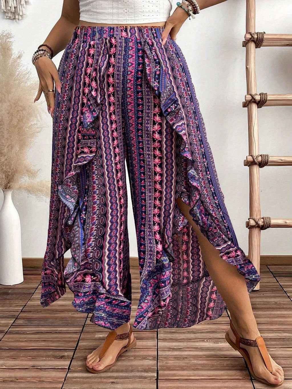 🌸 Women’s Wide-Leg Ruffle Hem Bell-Bottom Pants with Ethnic / Boho Print 🌸